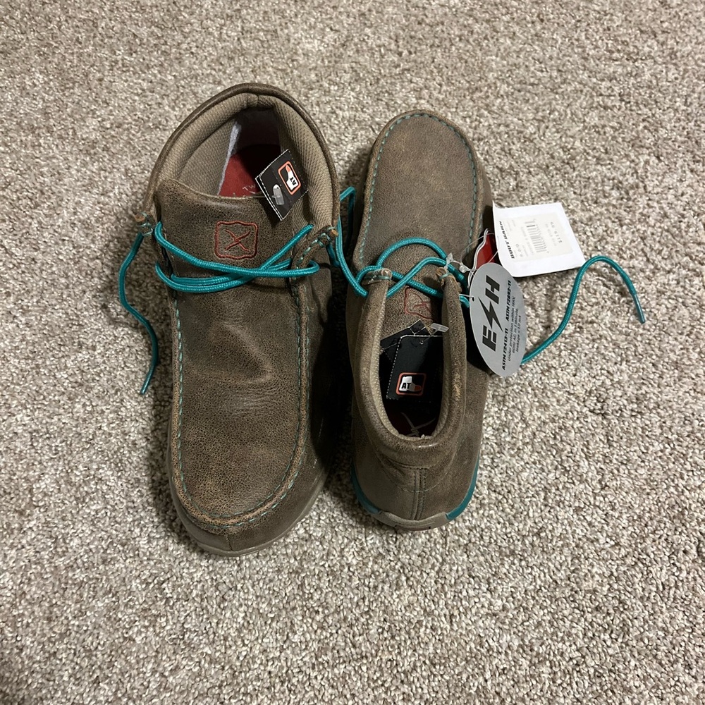 Twisted X women’s steel toed shoes